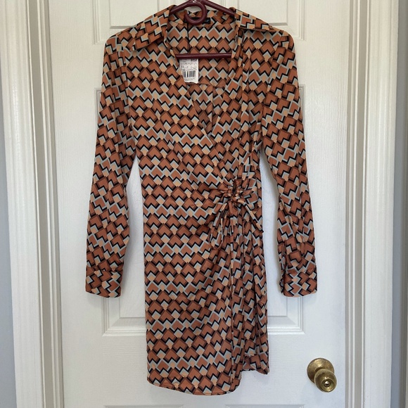 Mango Leonarda Satin Mini Dress NWT - Picture 2 of 12